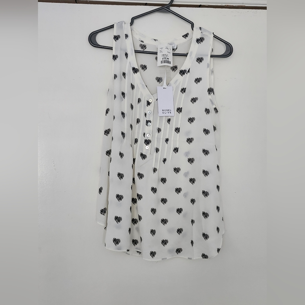 Rose & Olive Black Heart Print Top